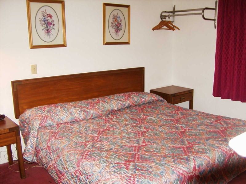 Rum River Motel Princeton Room photo